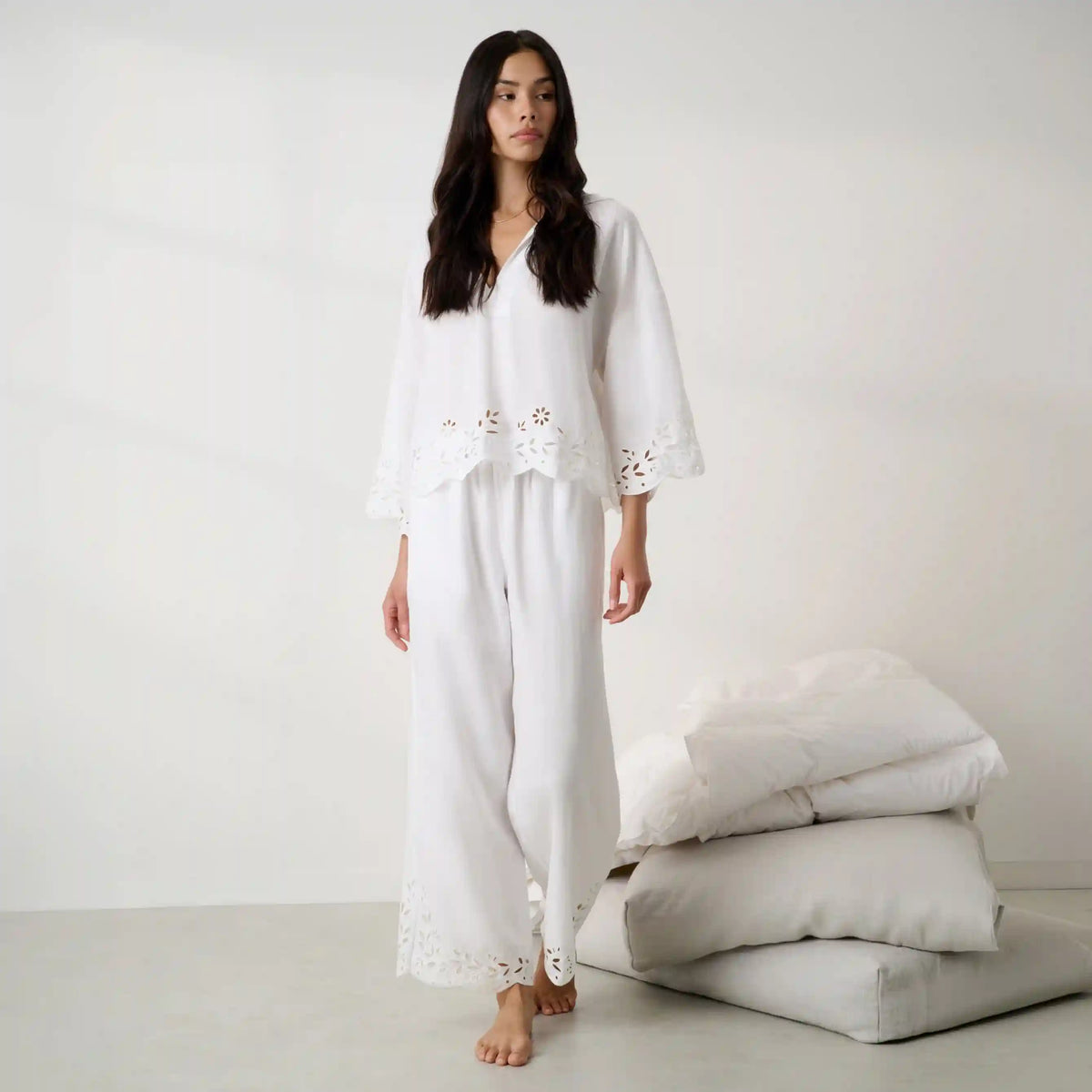 Linen Embroidered Eyelet Pant